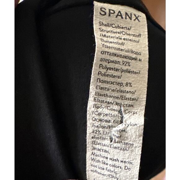 Spanx The Get Moving Pleated Skort,‎ 14" Very Black - Picture 7 of 9